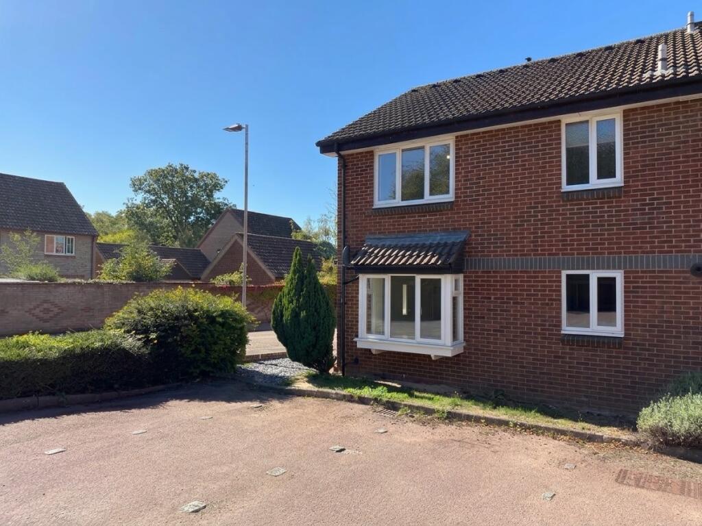 House in Binfield, Temple Park