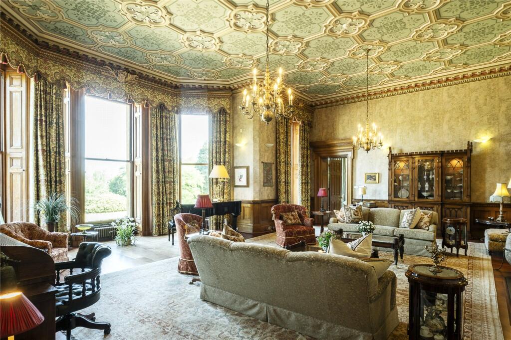 Apartment in Kingston upon Thames - View 5