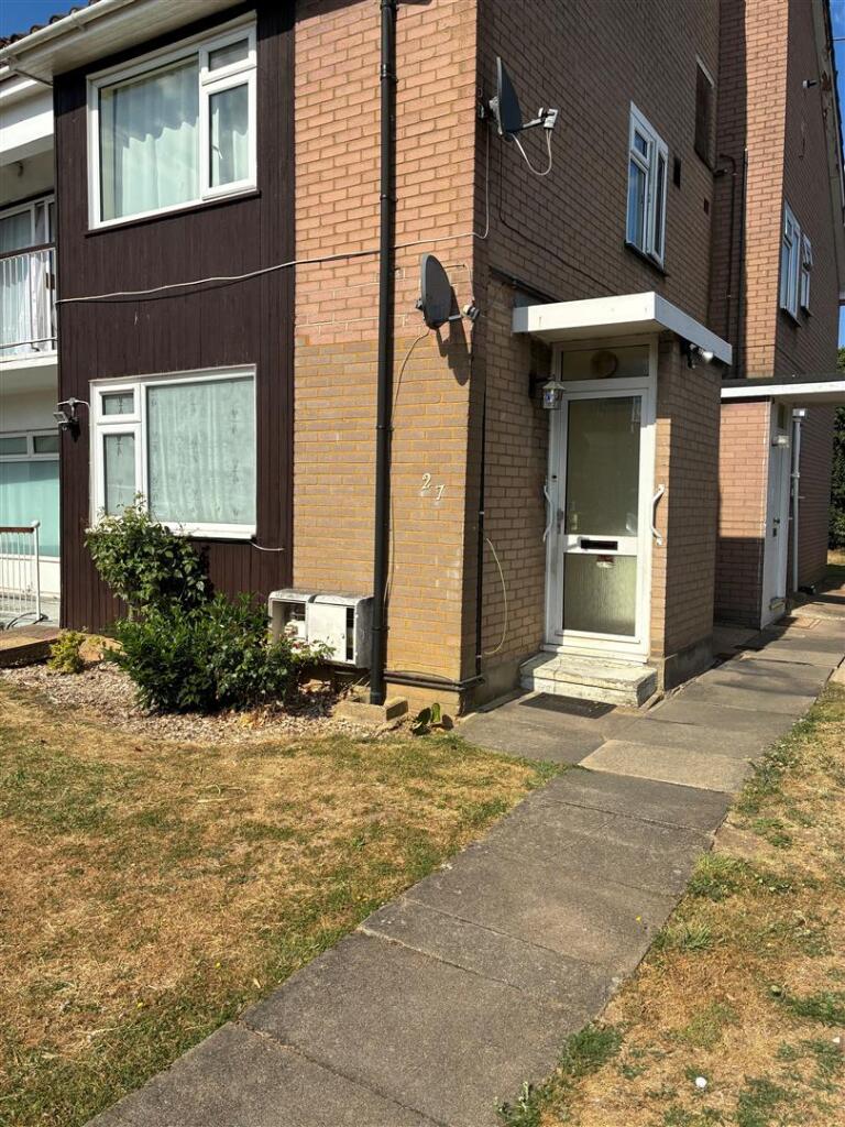 Apartment in Harrow - View 4