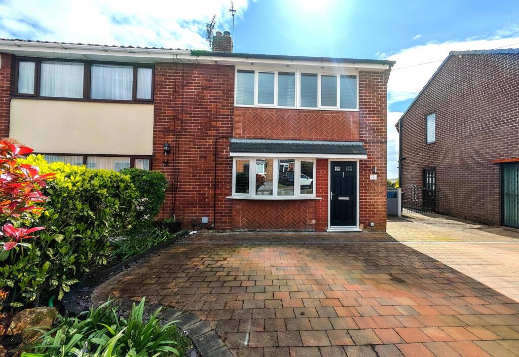 Main image of property: Devonshire Drive, Worsley, Manchester, Greater Manchester, M28 1JR