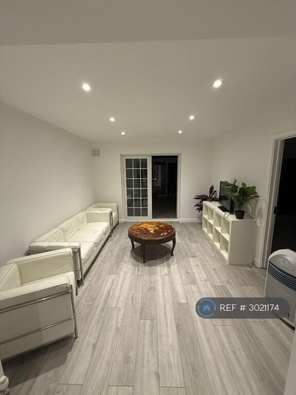 House in Dartford, Bean - View 3