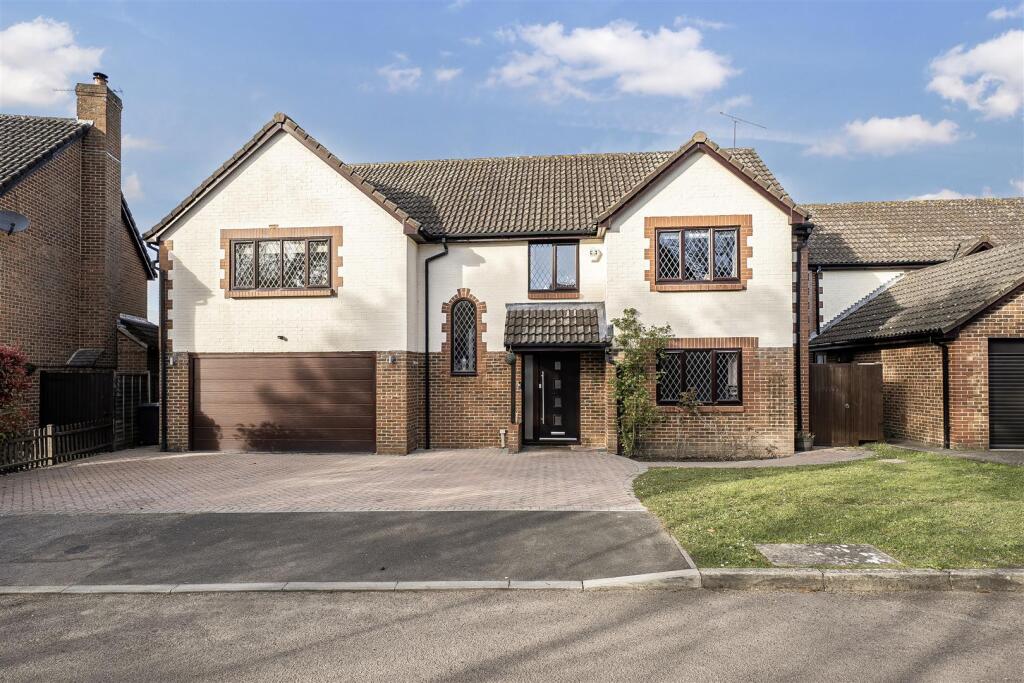 Main image of property: Garnet Field, Yateley
