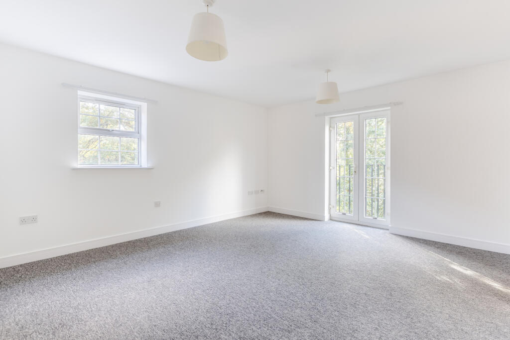 Apartment in Bradley Stoke - View 5