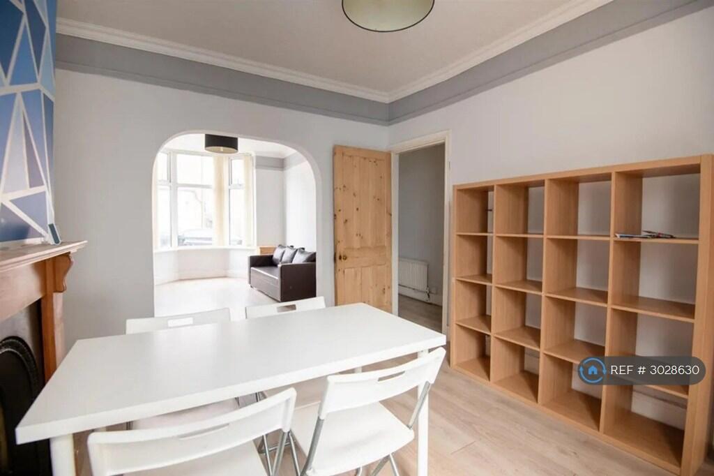House in Northampton - View 4
