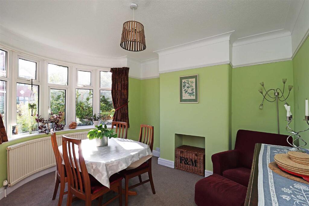 Gerrard Avenue, Timperley photo 4