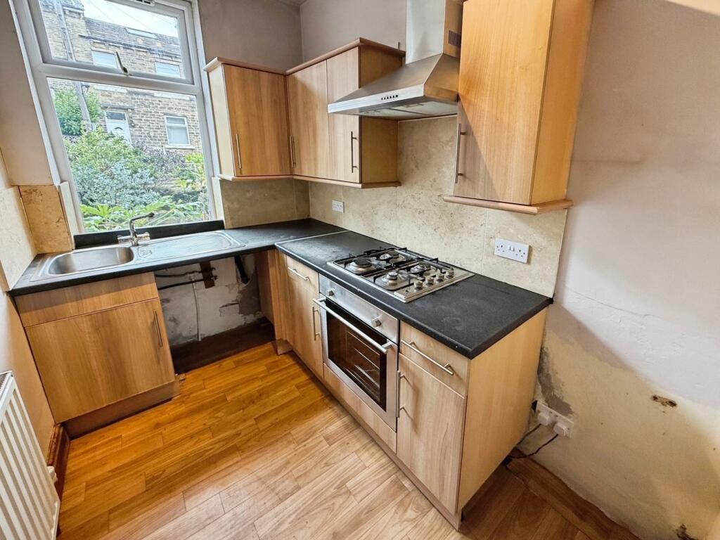 Elliott Street, Shipley, BD18 - View 3