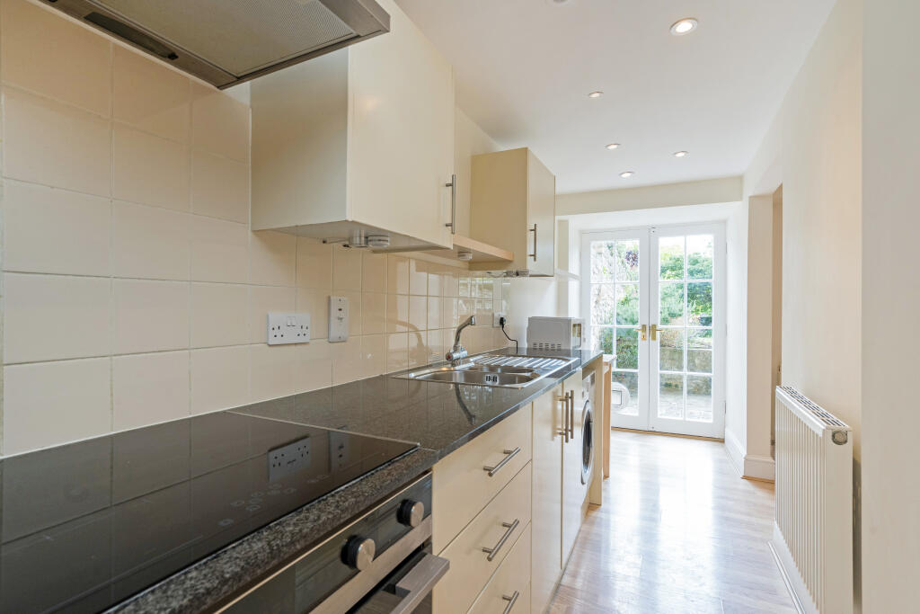 Apartment in Bath - View 4