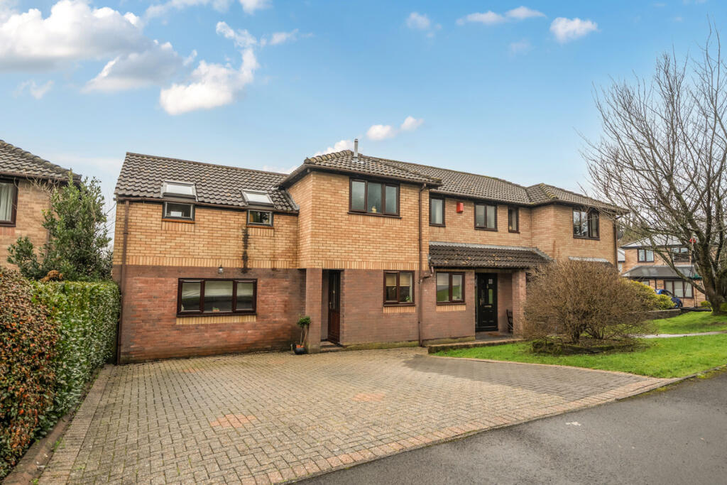 Main image of property: Glan Creigiau, Pontyclun, CF72