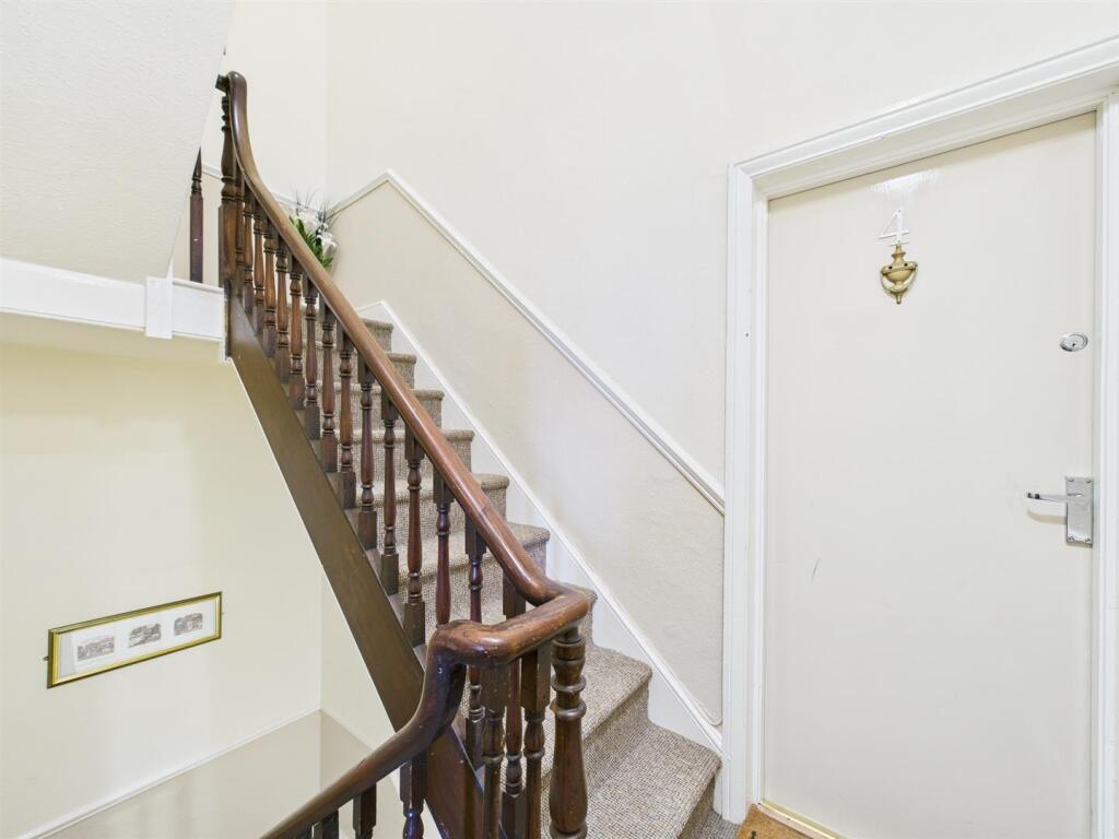 Apartment in York - View 5