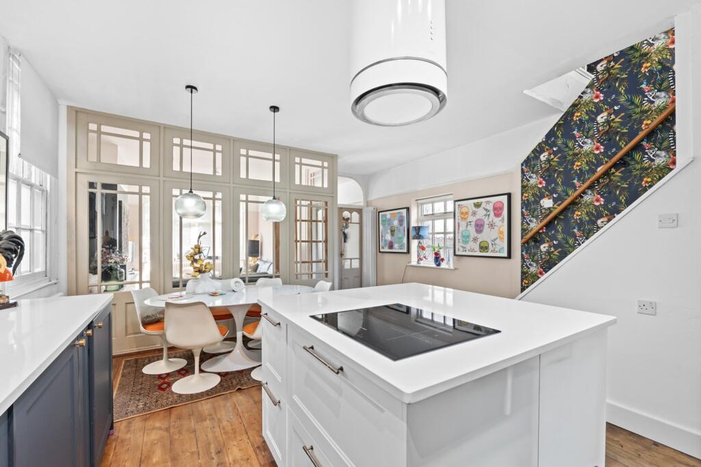 Main image of property: Bramley Hill, South Croydon, CR2