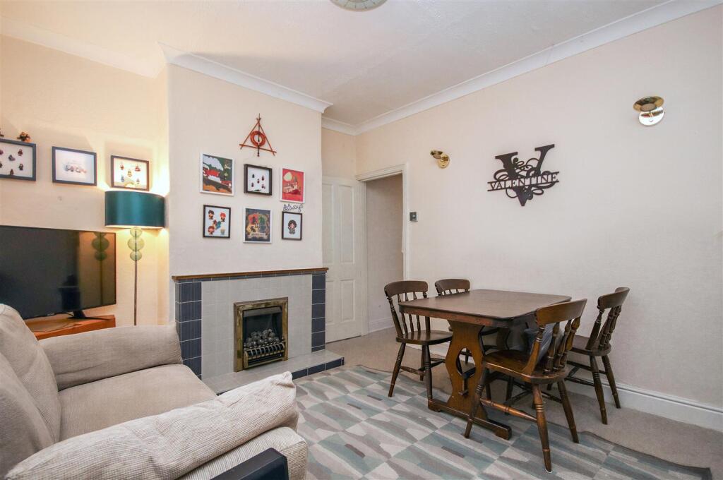 House in Rushden, North Northamptonshire - View 2