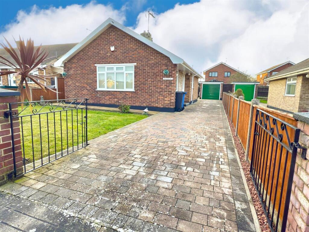 Main image of property: Fern Avenue, Oulton Broad, Lowestoft, Suffolk