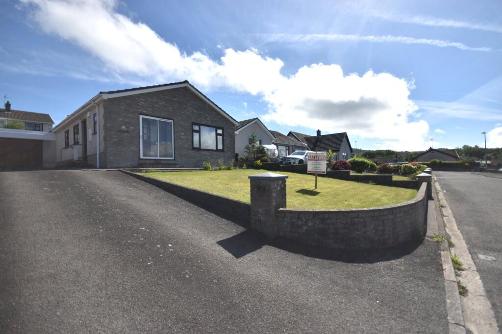 Main image of property: Heol Y Gof, Newcastle Emlyn, Carmarthenshire