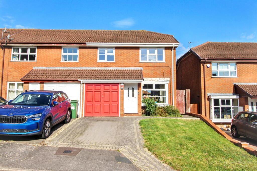 Main image of property: Hawley Close, Calcot, Reading