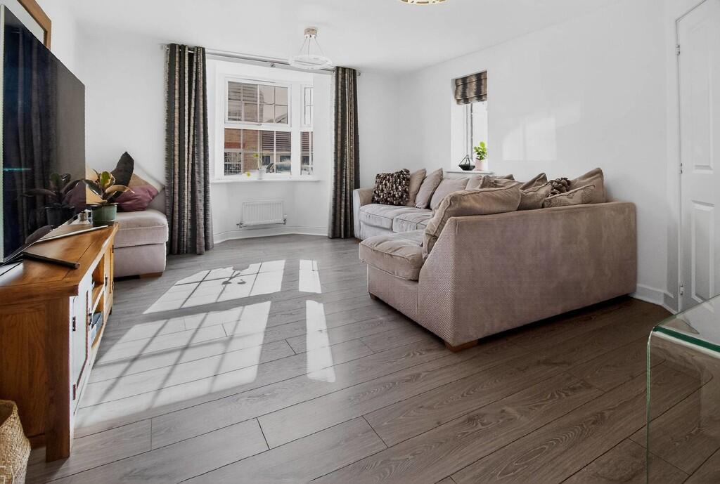 Rhodfa'r Morwydd, Penarth image 5