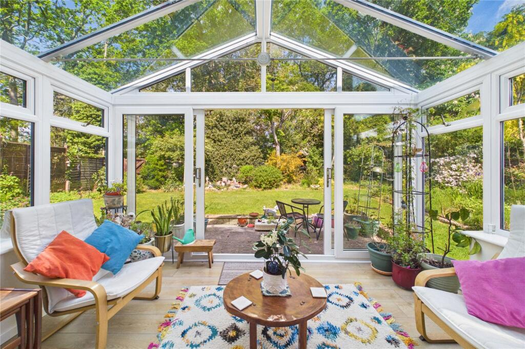 House in Basingstoke and Deane, Silchester - View 2