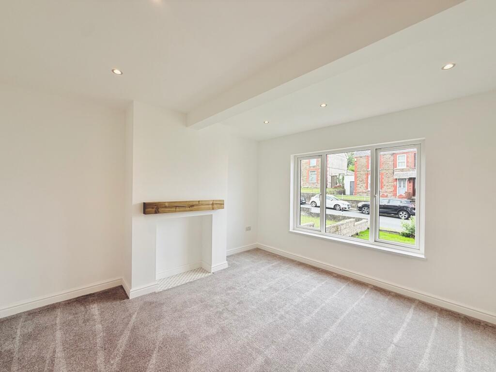 House in Cardiff, Pyle - View 5