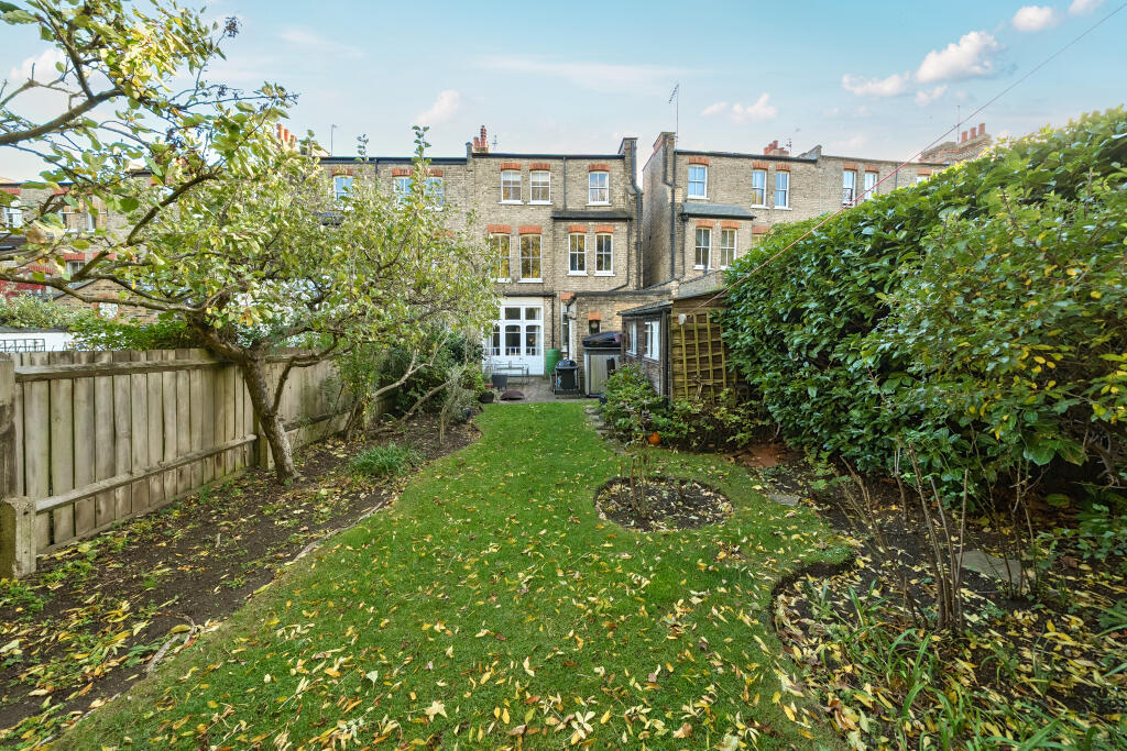 House in London, Hornsey - View 4