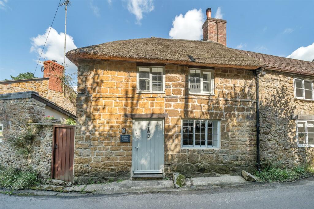 2-bed semi-detached on Wayside, Stoke Abbott, Beaminster, £325,000