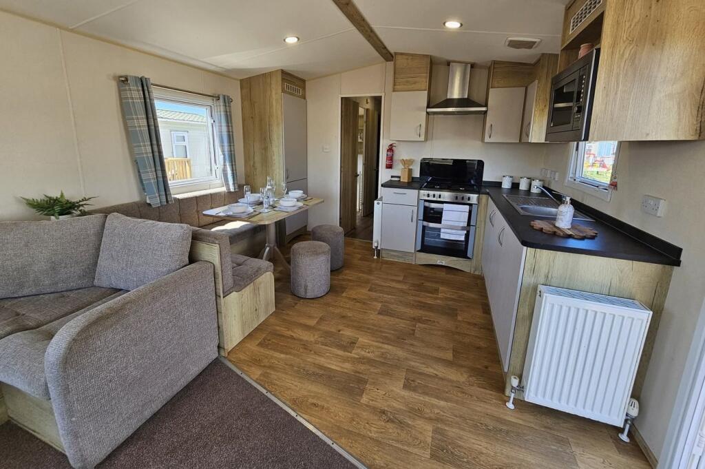Flag Hill, Great Bentley, Colchester, CO7 - View 5