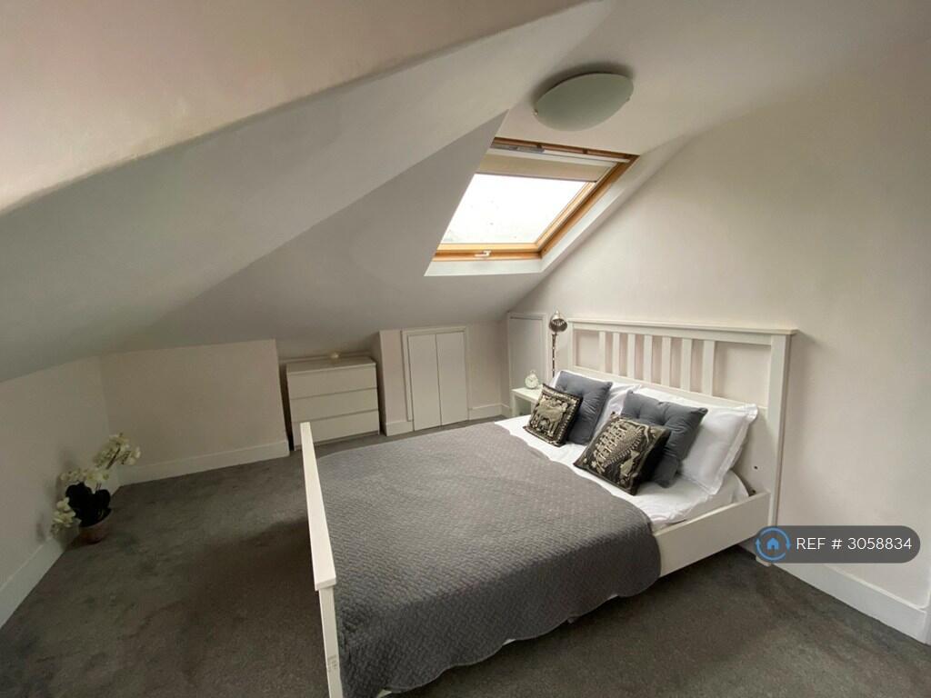House in London - More