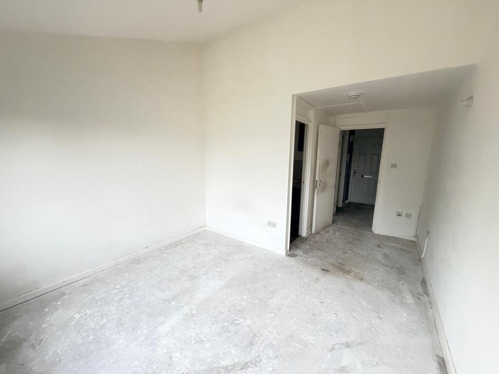 Apartment in Northampton - View 2