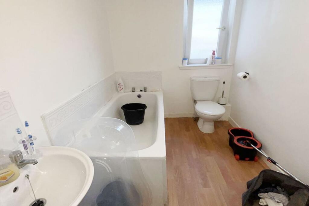 Apartment in Glasgow - More