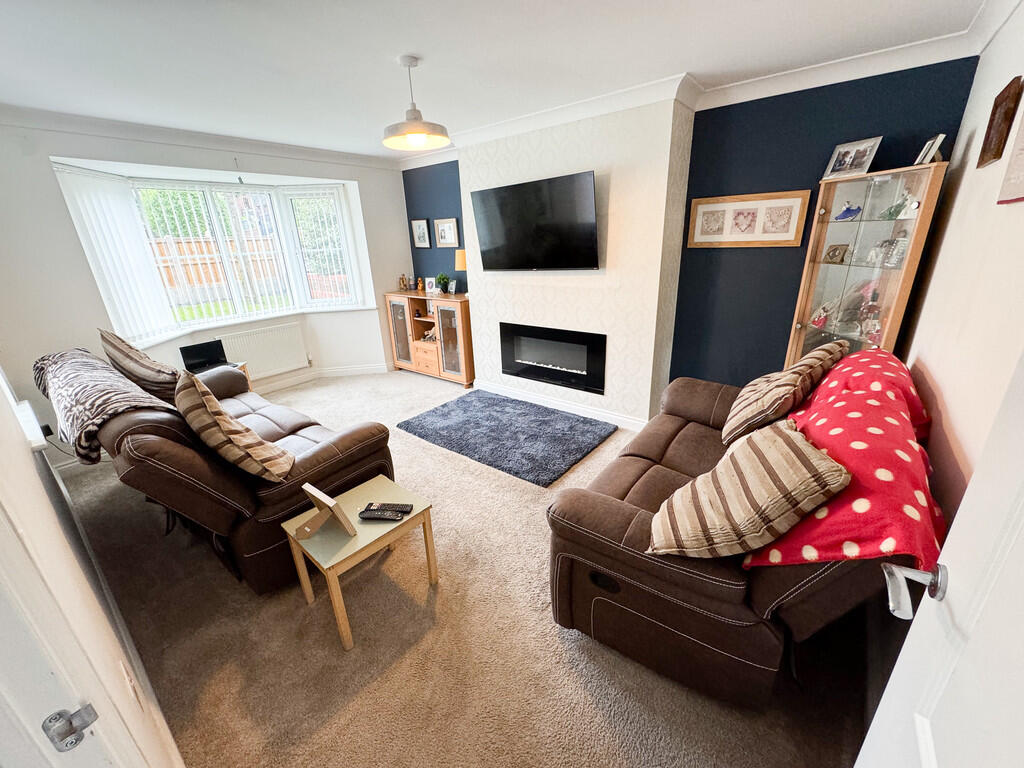 House in Stoke-on-Trent - View 3
