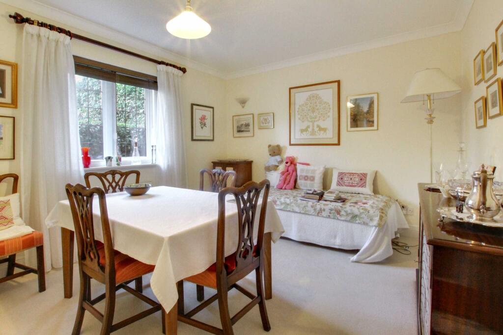Apartment in Enfield - View 4