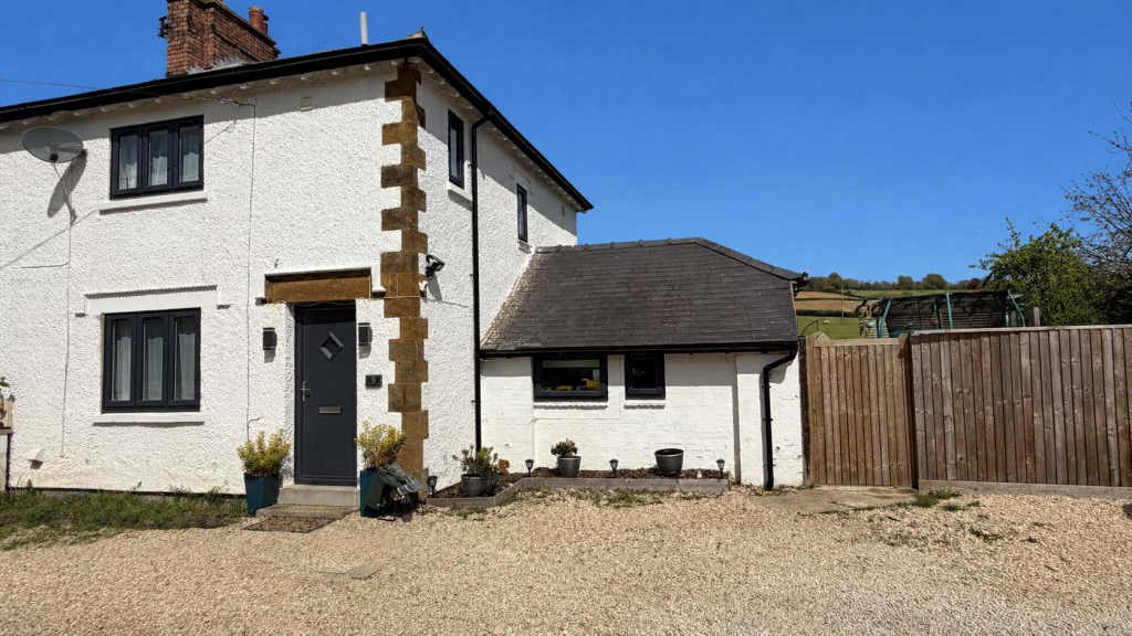 Main image of property: Shipston Road, Long Compton, Shipston-On-Stour