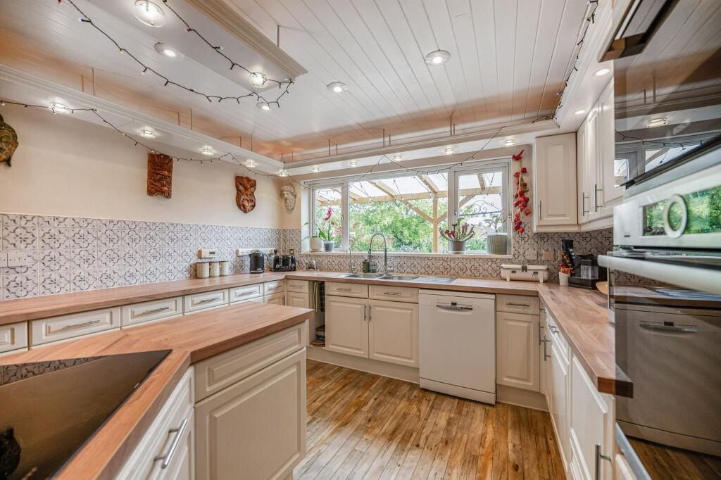 House in Fareham, North Fareham - View 4