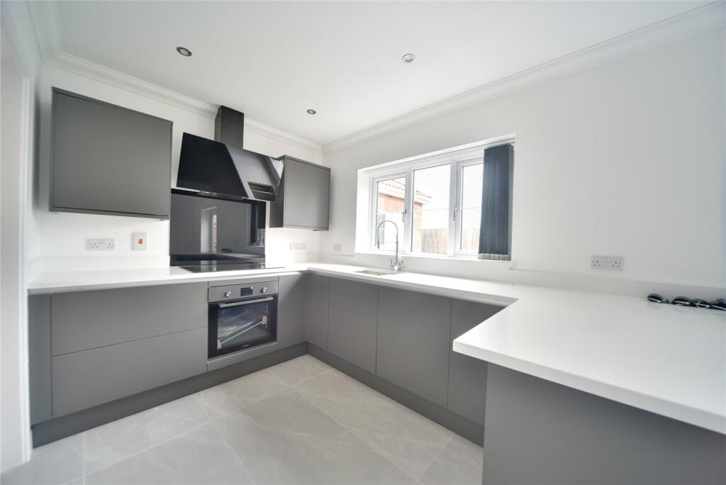 Skye Gardens, Feltwell, Thetford, Norfolk, IP26 photo 3