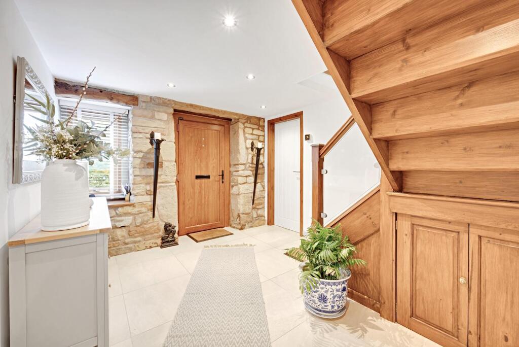 Additional image 5 of Pollard Row, Fence