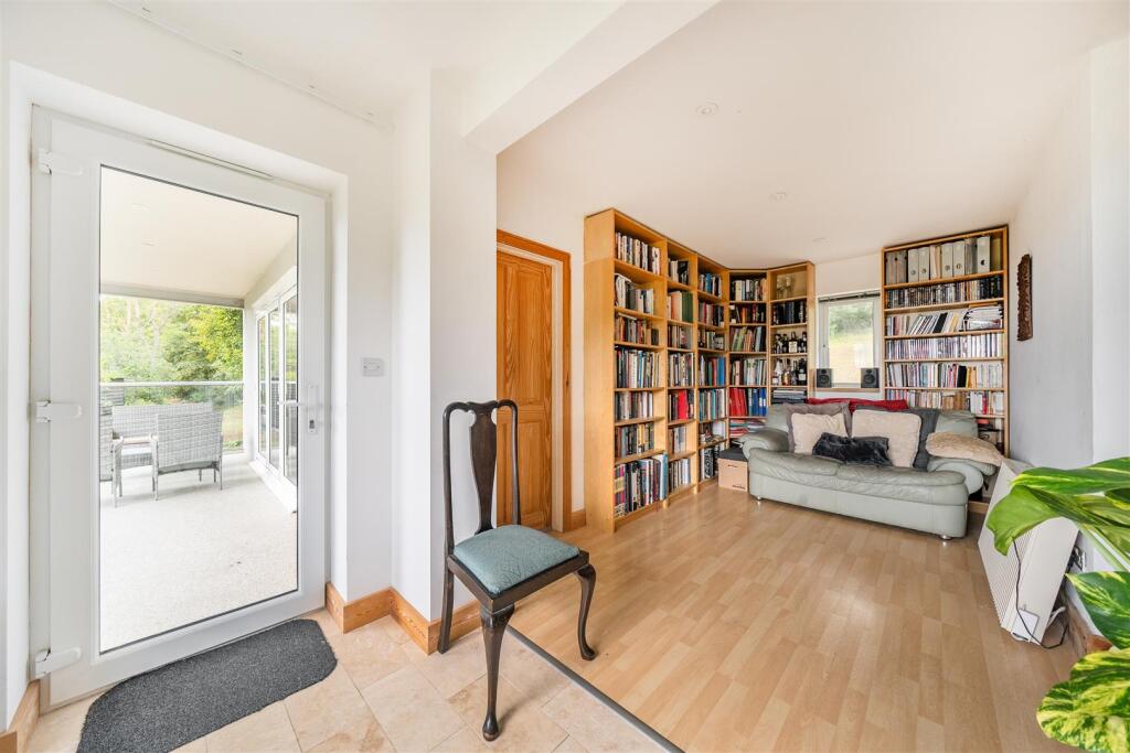 House in Rochester - View 5
