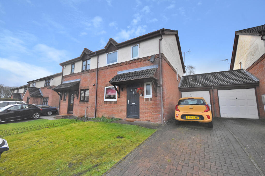 Main image of property: Dukes Ride, Bishop's Stortford, Hertfordshire, CM23