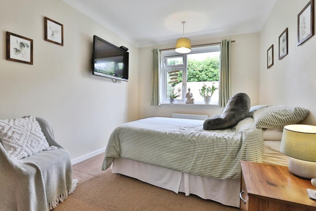 House in Poole, Foxholes - More