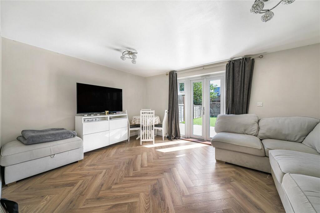 House in Dartford - View 2