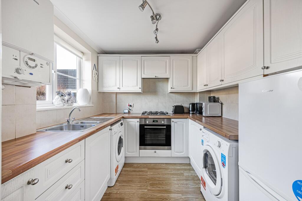 Kenneth Close, Leckhampton, Cheltenham, Gloucestershire, GL53 photo 3