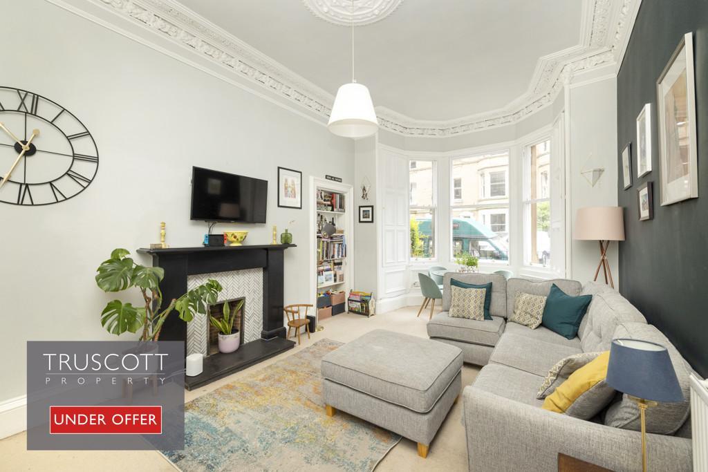 Main image of property: 18 (Flat 2) Bruntsfield Avenue, Bruntsfield, Edinburgh, EH10 4EW