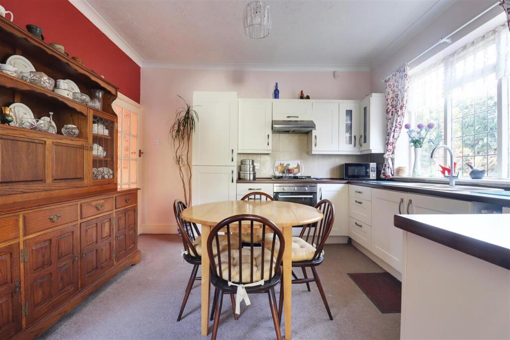Hawthorne Avenue, Willerby, Hull photo 3