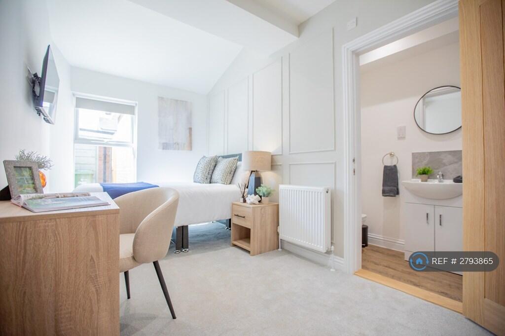 House in Portsmouth, Hilsea - View 2