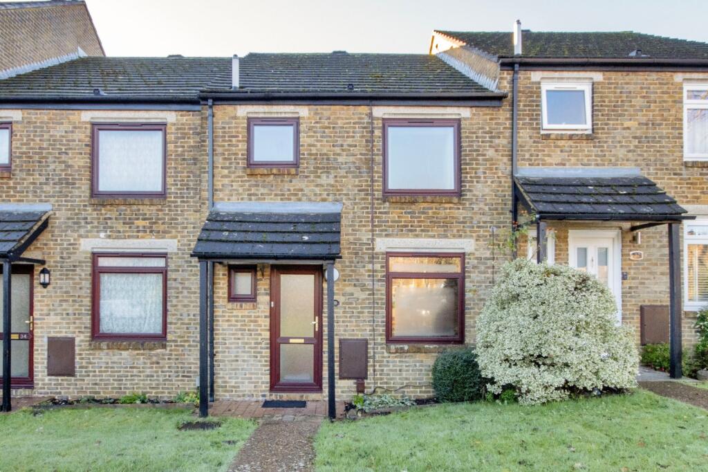 Main image of property: Bazes Shaw, New Ash Green, Longfield, Kent, DA3