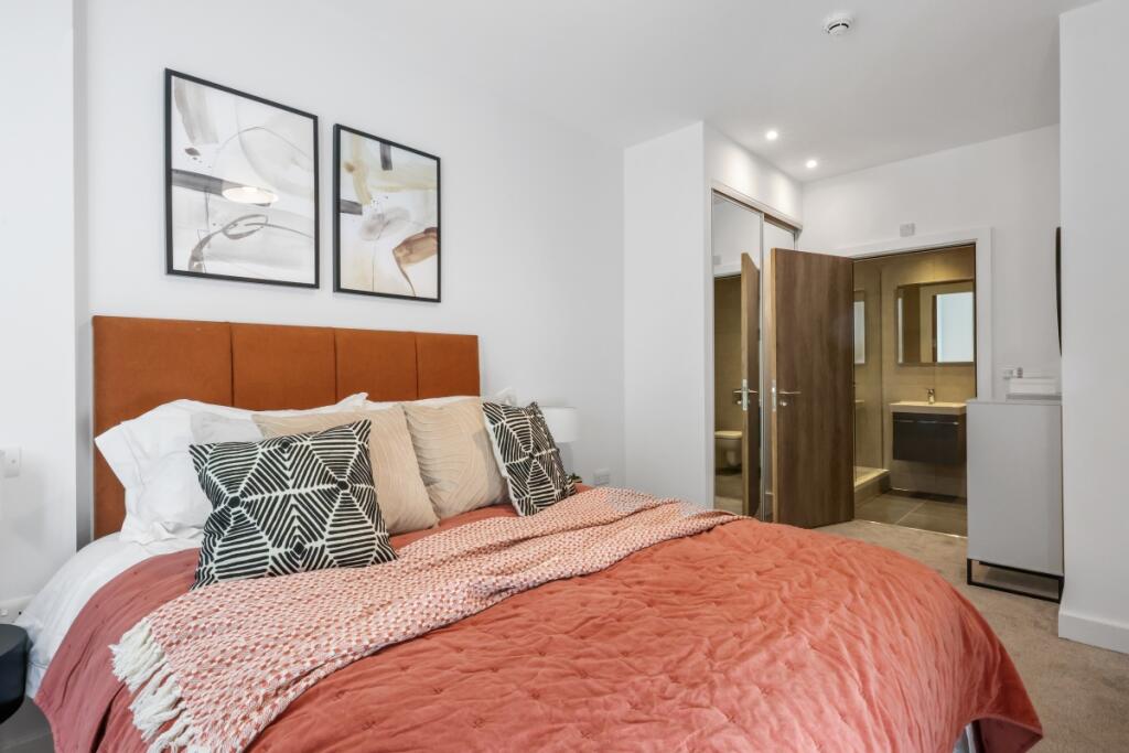 Apartment in Leeds - View 5
