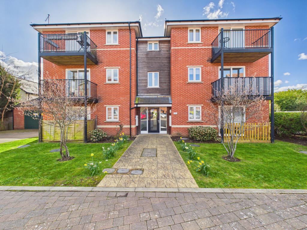 Main image of property: Sable Close, Locks Heath, SO31 6BY