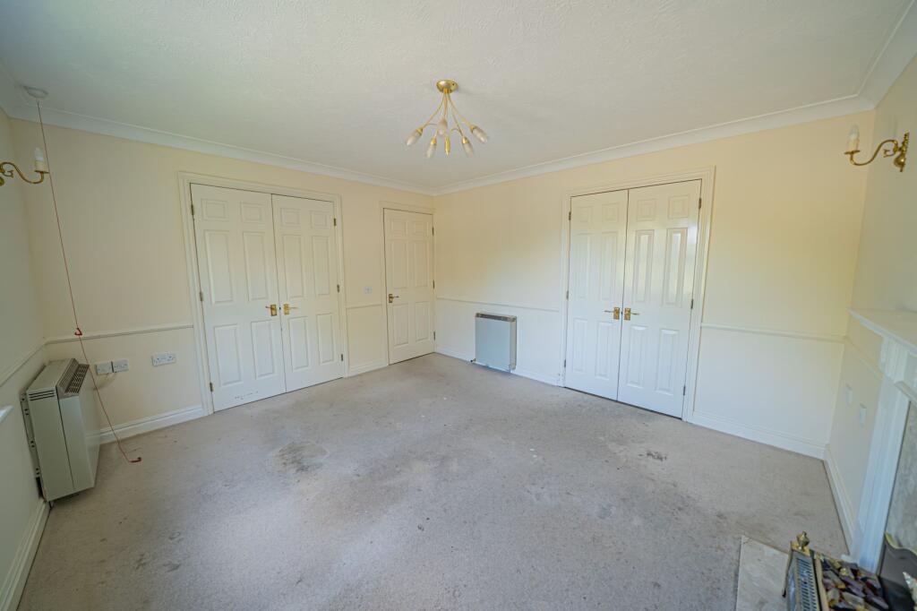 Apartment in Solihull, Knowle - View 3
