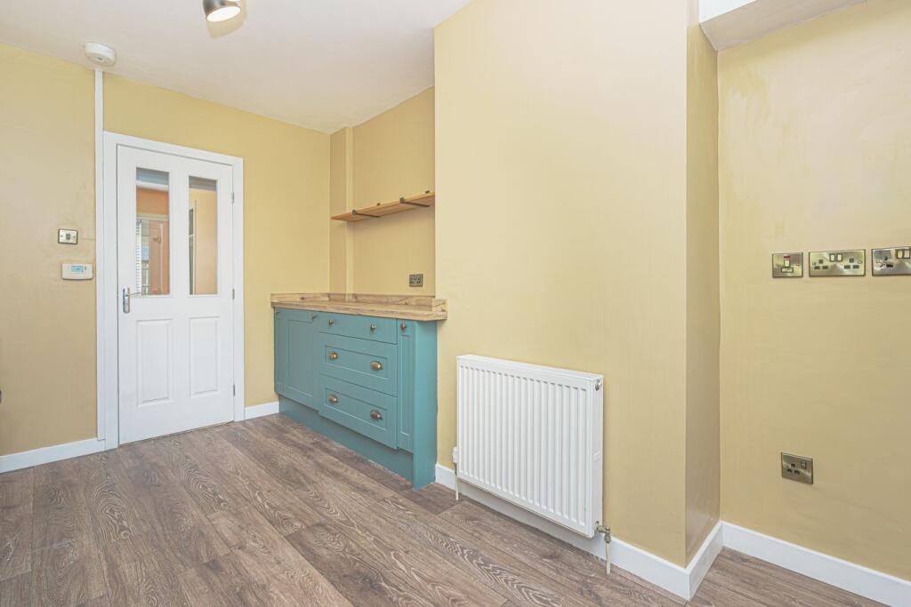 Apartment in Kirkcaldy, Fife - More