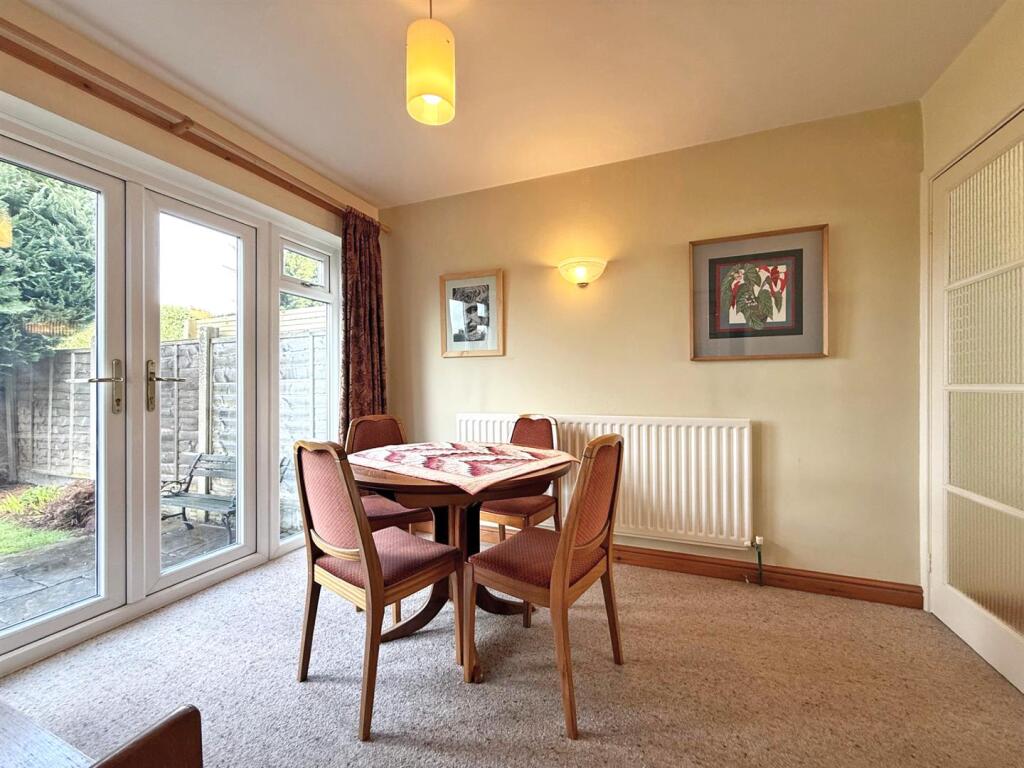 Lythwood Road, Bayston Hill, Shrewsbury photo 4