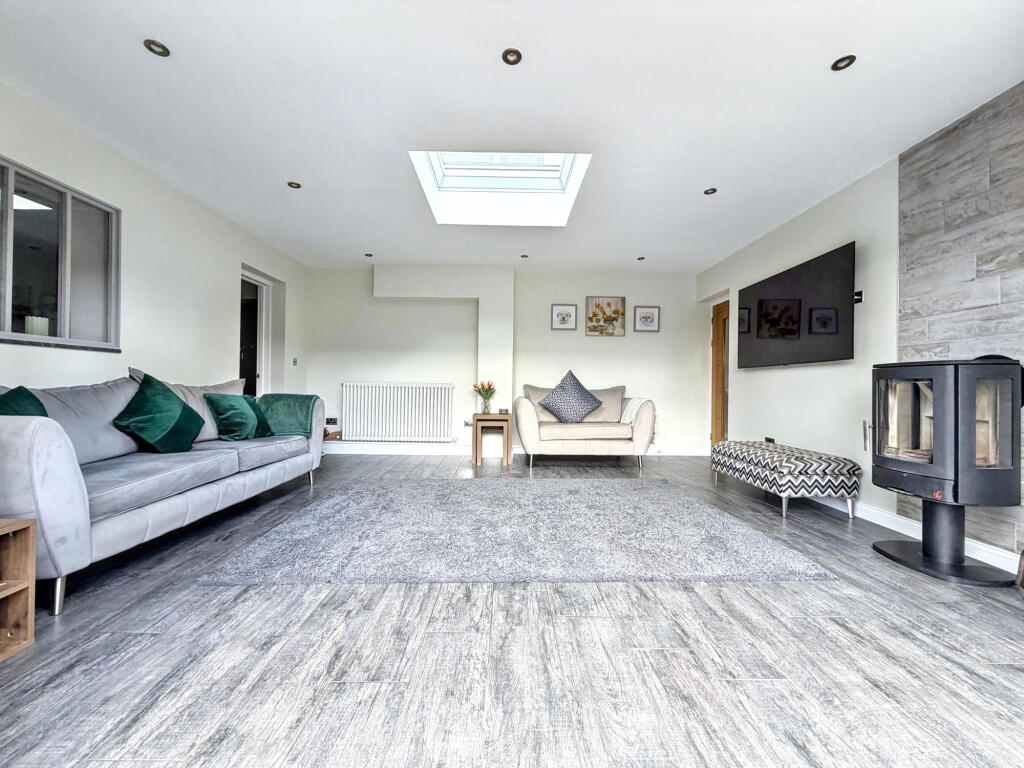 House in Durham - View 3