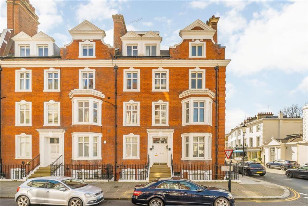 Main image of property: Lennox Gardens, Knightsbridge