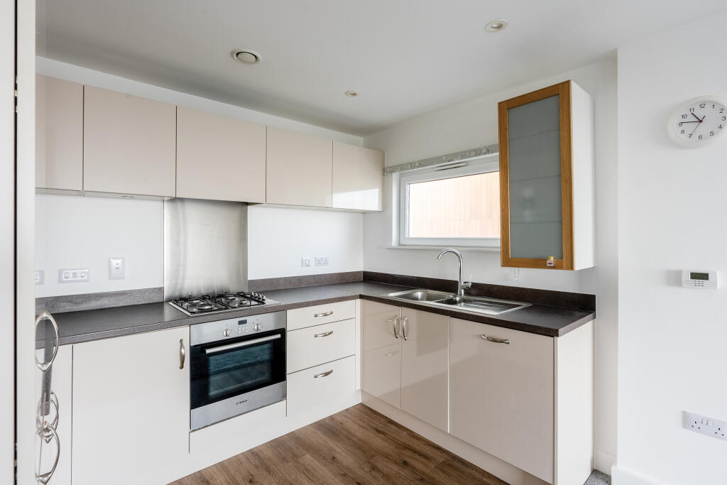 Apartment in Bristol, Port Marine - More